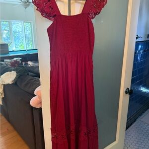 Chic Sleeveless Maxi Dress in Rich Burgundy